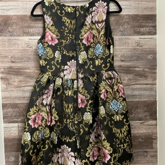 Beautiful Brocade Dress - Picture 2 of 3